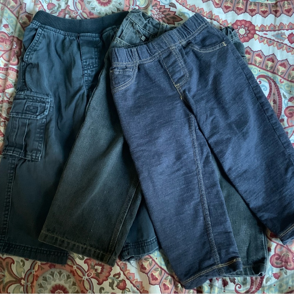 Lot of 3 pants (1 jegging 24mo, 1 cotton navy pants 2T & 1 black jeans 2T)